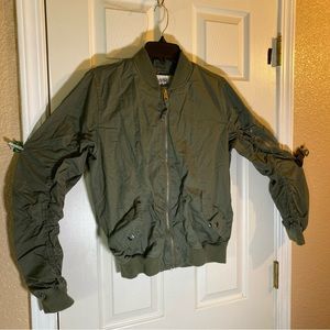 Outer Edge Women L LARGE Jacket Full Zip Pockets Distressed Lightweight Adult